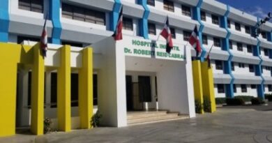 OJO: Director del hospital Robert Reid Cabral exhorta a la población a no alarmarse ante repunte de Covid-19