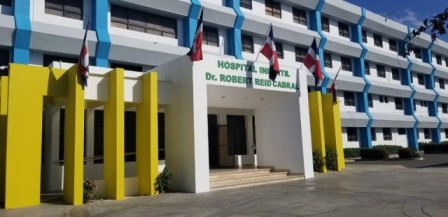 OJO: Director del hospital Robert Reid Cabral exhorta a la población a no alarmarse ante repunte de Covid-19
