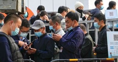 Mientras muchos intentan vivir con el virus, China mantiene la tolerancia cero