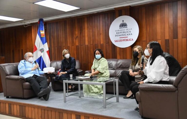 Especialistas motivan la vacunación en niños de 5 a 11 años contra el COVID-19