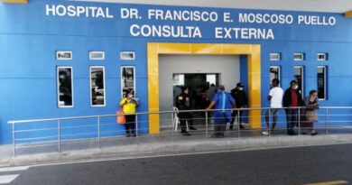 Moscoso Puello asiste cientos de pacientes cada mes en Unidad de Fisiatría