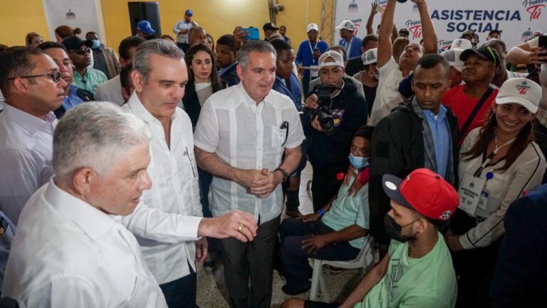 Presidente Abinader afirma con jornadas "Primero Tú" Gobierno llega al corazón de los barrios