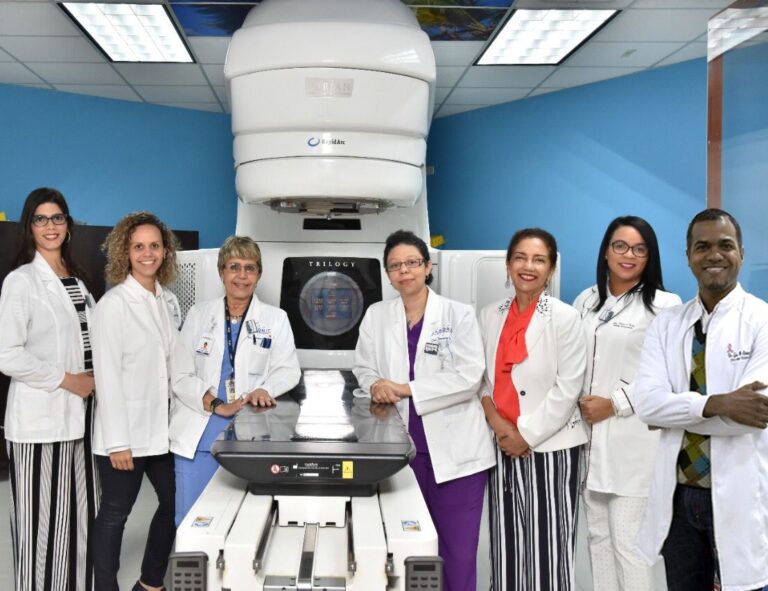 RADONIC celebra 20 años de servicios oncológicos