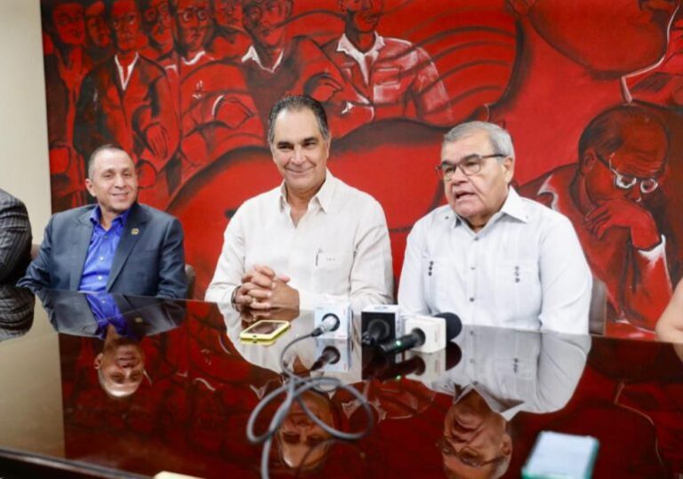 CDM y Senasa acuerdan trabajar unidos para acelerar proceso de códigos médicos