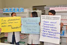 Paro en Farmacias del Pueblo afecta a los ciudadanos en Santiago