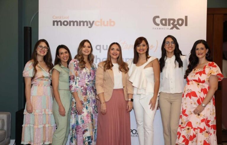 Farmacia Carol realiza conversatorio “Lo que (tampoco) habíamos hablado juntas”