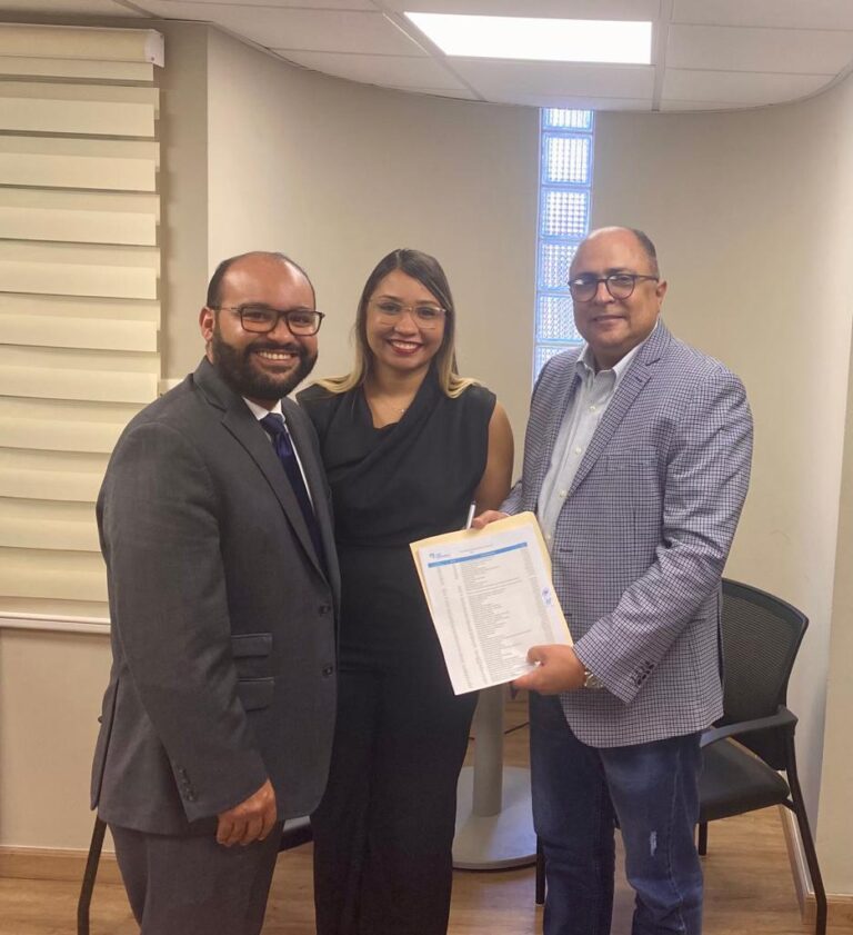 Reservas firma con urólogos
