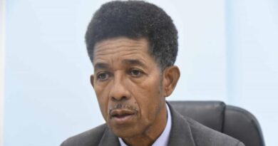 Director del Hospital Robert Reid dice no autorizó curso de creole