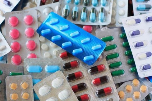Pacientes se quejan por retrasos en medicamentos de Alto Costo; la entidad afirma estar en proceso de compras