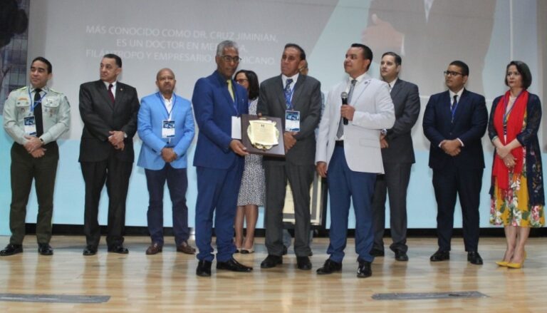 Realizan jornada sobre cirugía mínimamente invasiva