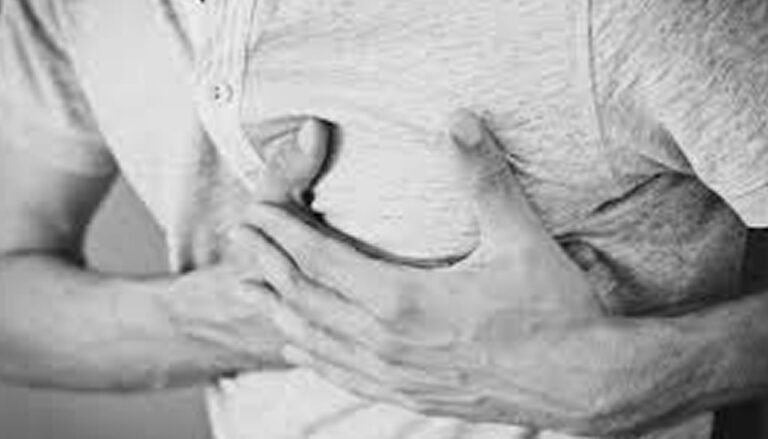 Identifican problemas del corazón en paciente con viruela del mono