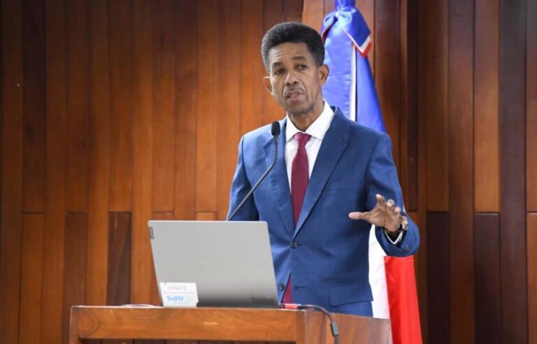 Director del Robert Reid: “Aunque estamos en zona de seguridad, ha habido un aceleramiento del dengue”