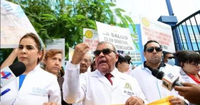 Médicos volverán a marchar contra las ARS el 2 de noviembre, ahora en Azua