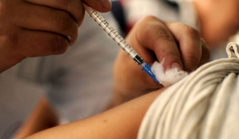 RD dispone de vacunas contra fiebre amarilla; extranjeros son los que más las demandan