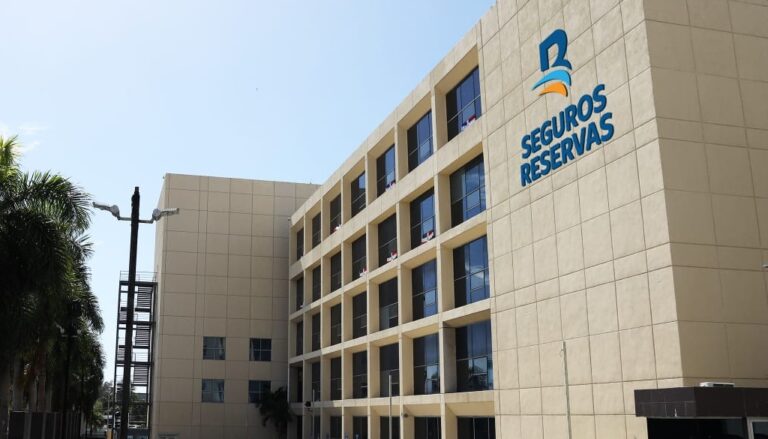 Seguros Reservas por primera vez calificado por AM Best con A-