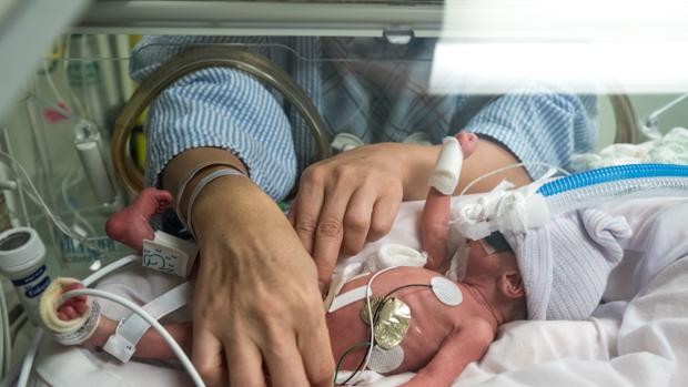 El bebé prematuro y su impacto emocional en los padres