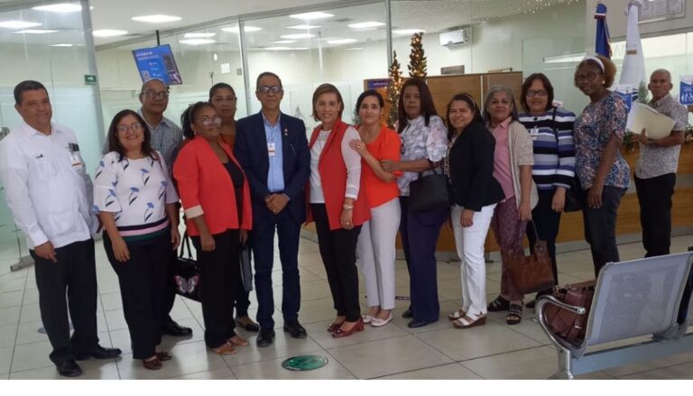 Pese a esfuerzos médicos aún no logran obtener beneficios de ley 