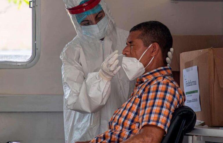 Salud Pública notifica 371 contagios de coronavirus y 2,798 casos activos