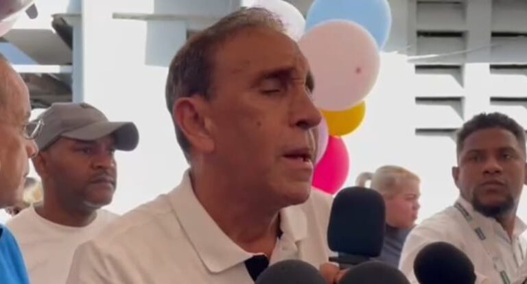 Cruz Jiminián aclara pacientes de cólera que ha tenido no son de La Zurza