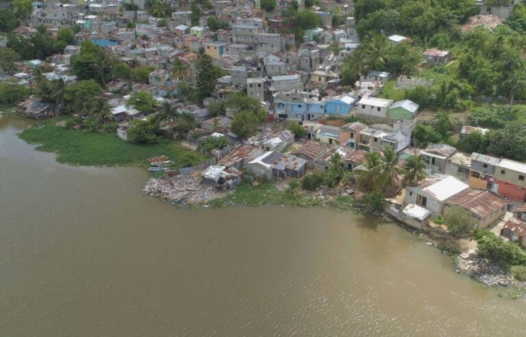 Detectan bacteria del cólera en el río Isabela tras estudio