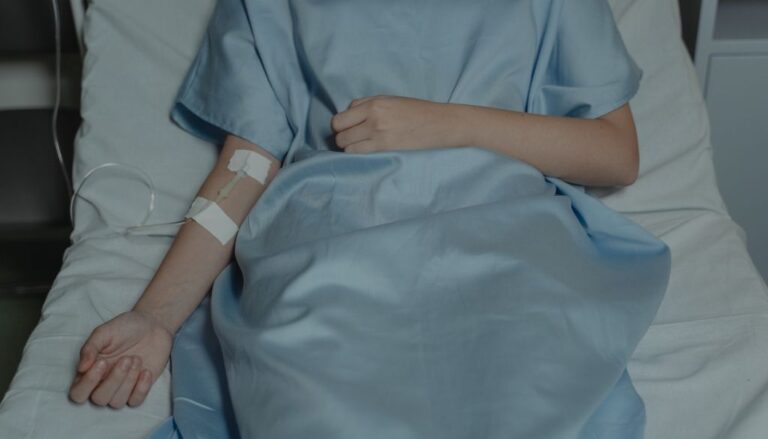 Hospitalizaciones por Covid-19 van en ascenso en el país