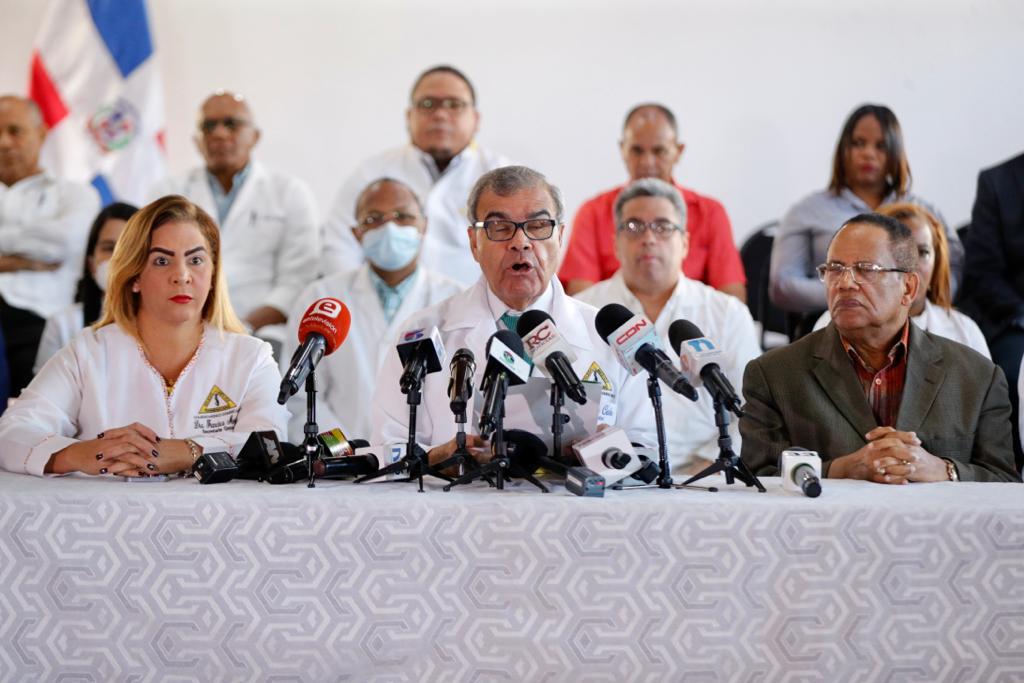 Médicos suspendieron consultas a pacientes ARS Primera Humano