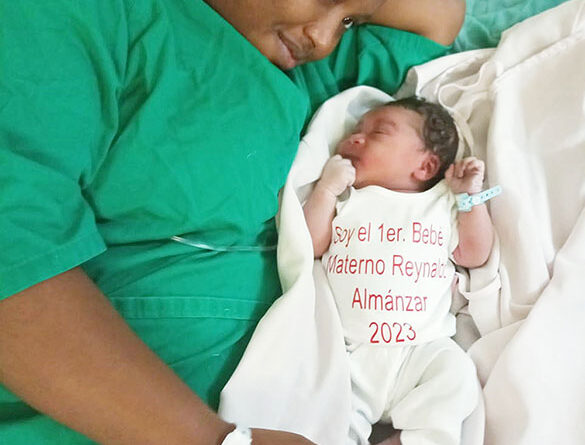 Nace primer bebé de 2023 en perfecto estado de salud; es varón