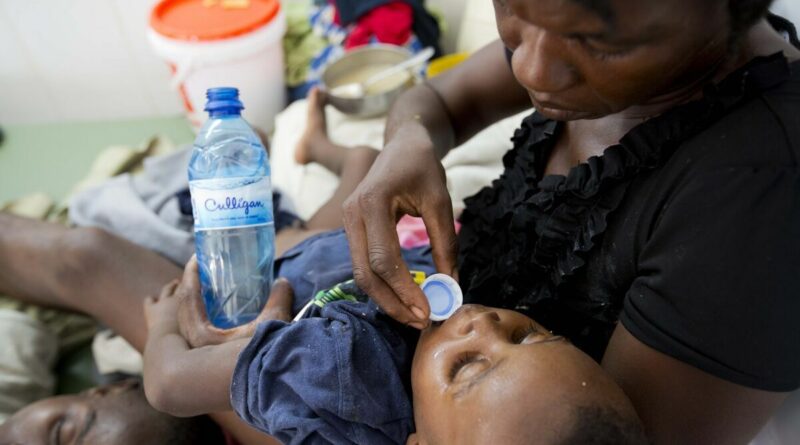 Muertes por cólera superan las 460 en Haití a tres meses del brote
