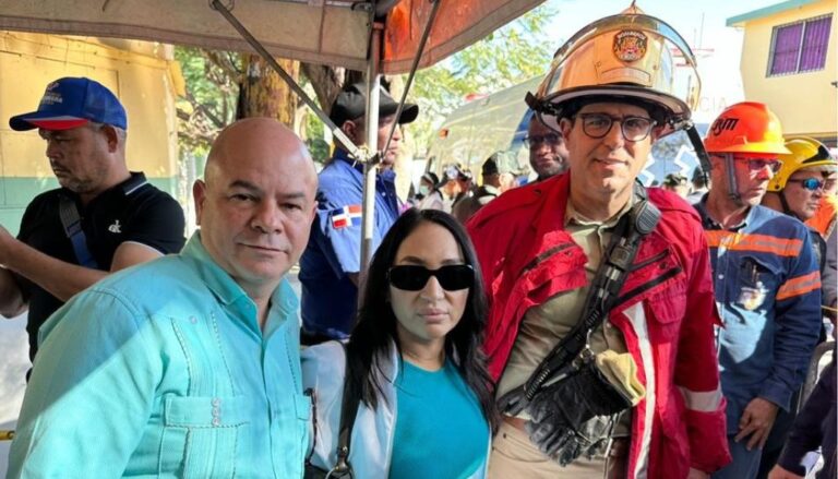 Filial CMD de La Vega asiste a afectados en derrumbe de edificio mueblería