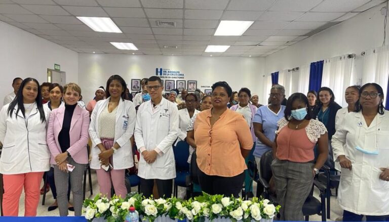 Capacitan personal salud en manejo cólera 