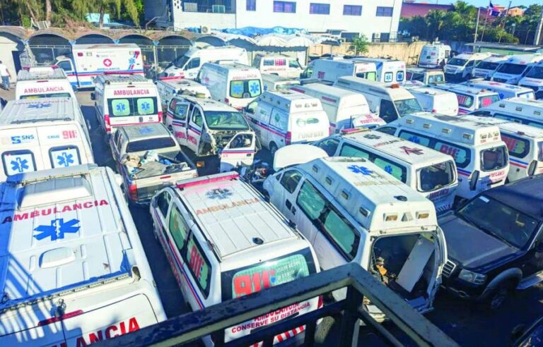 El personal y las ambulancias del 9-1-1 al borde del colapso
