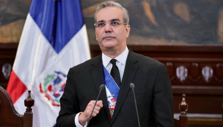 Presidente afirma triplicó presupuesto a Programa Alto Costo