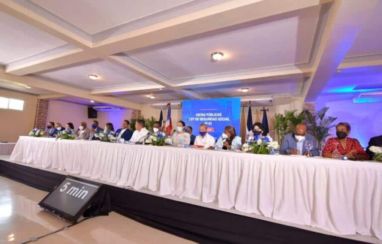 Congresistas incorporarían más de 50 delitos a la seguridad social