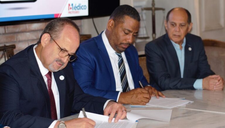 Sociedad Ginecología firma acuerdo en beneficio de miembros