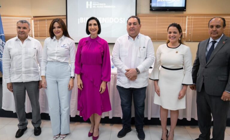 Primera dama entrega al SNS ocho salas para la Detección Temprana del Déficit Auditivo en recién nacidos