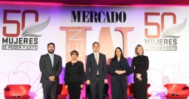 Carolina Serrata Méndez participa en la edición especial 50 mujeres de poder y éxitos 2023 de la Revista Mercado en el panel: "Rol de la Mujer en el Sistema de Pensiones"