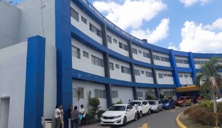 Colegio Médico expresa desacuerdo con nuevas designaciones en la maternidad de Los Mina