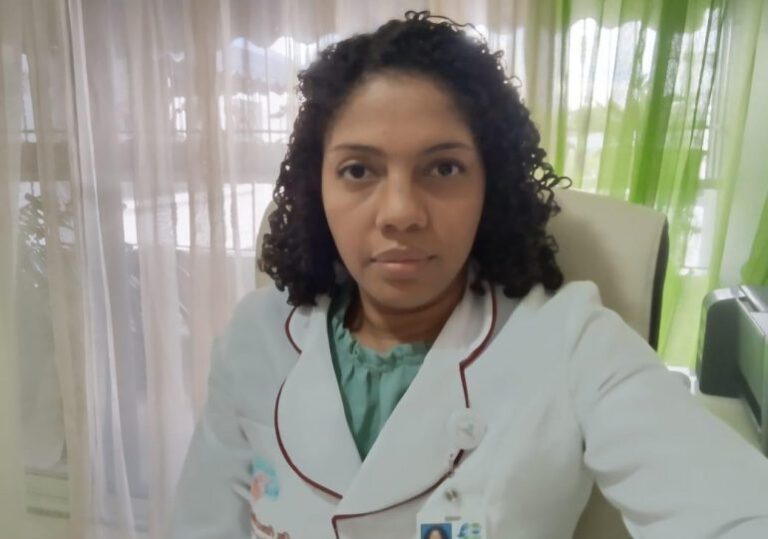 Neuróloga del Moscoso Puello llama mantener tratamiento para párkinson