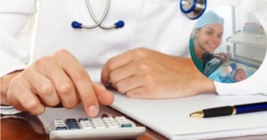 Médicos denuncian les adeudan más de un año en pagos 