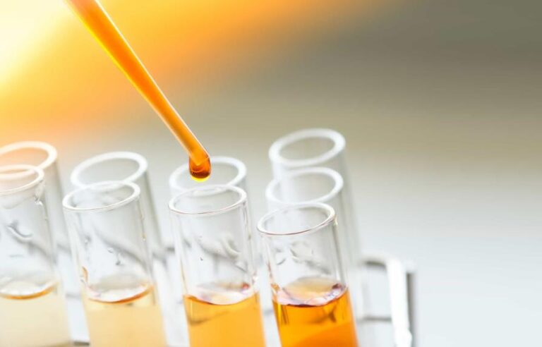 Médicos de AL experimentan con biomarcadores para atender cáncer de próstata