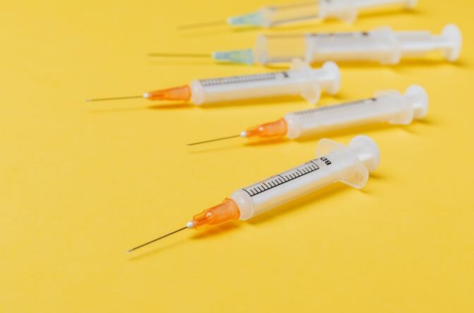 Vacunas contra el COVID-19 son necesarias para niños