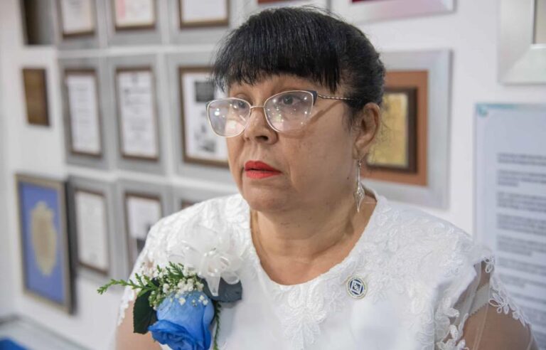 Bioanalistas piden mejores salarios, pensiones y nombramiento de personal