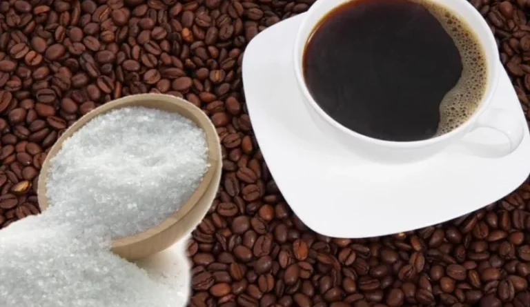 ¿Tomarías el café con sal? Estos son los beneficios, según la ciencia