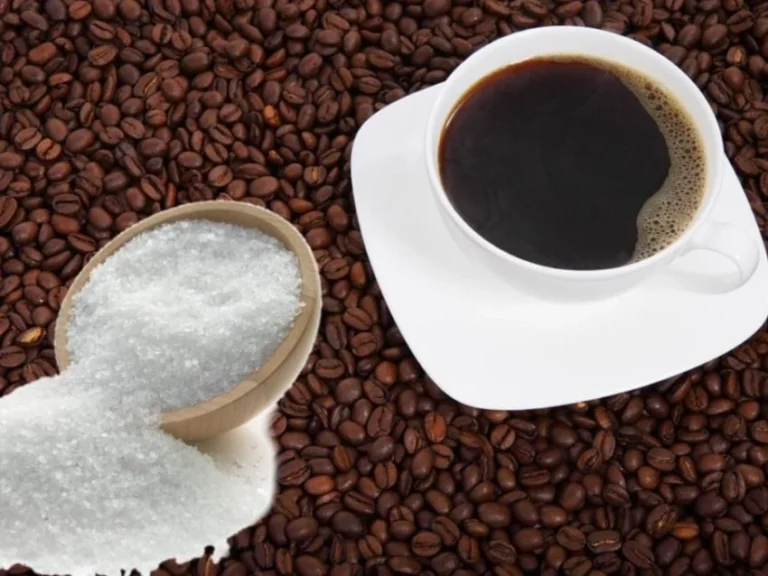 ¿Tomarías el café con sal? Estos son los beneficios, según la ciencia