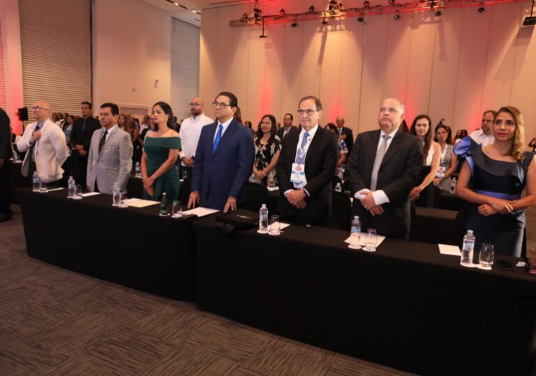 Alertan a la población sobre aumentos estadísticos de personas con diabetes, obesidad e hipertensión