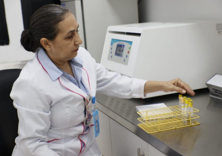 Red Pública SNS ha realizado siete millones de pruebas de laboratorio en primer cuatrimestre del 2023