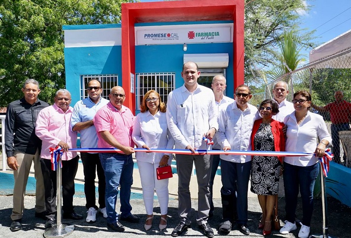 Inauguran tres Farmacias del Pueblo en Dajabón y Montecristi
