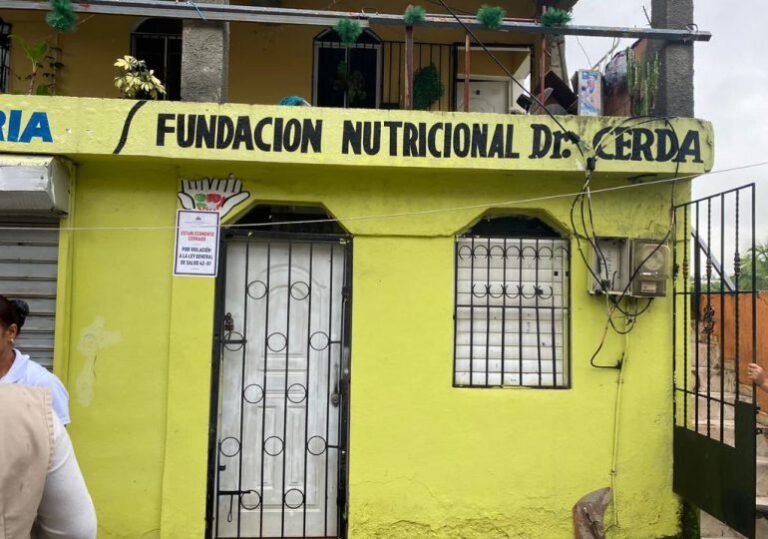 Salud Pública cierra tres establecimientos por violar Ley General de Salud 42-01