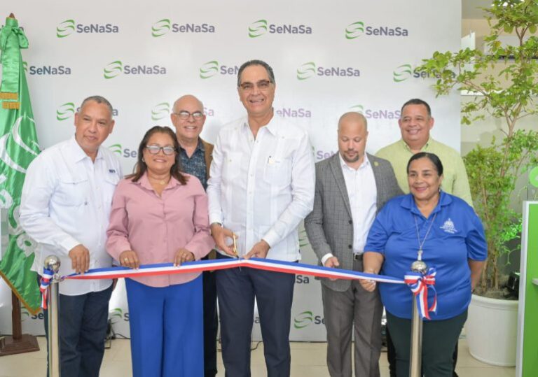 SeNaSa inaugura oficina de servicios en San Isidro