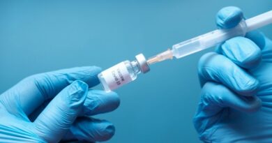 Destacan mitos y realidades sobre vacunas contra COVID-19